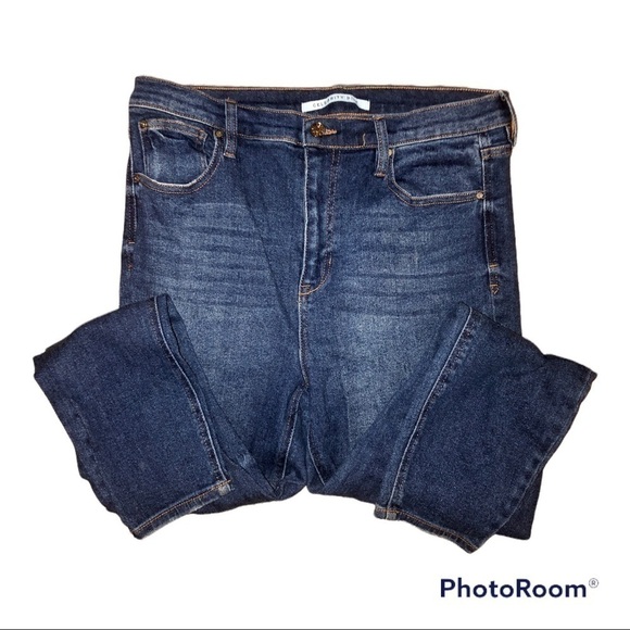 Celebrity Pink High-Rise Distressed Ankle Skinny Jeans - Picture 5 of 10